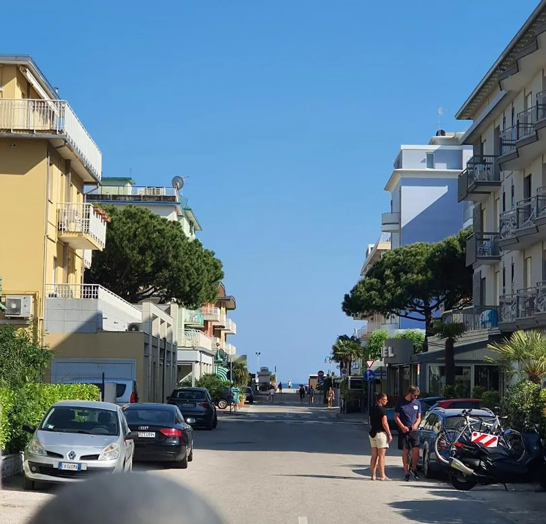 Family Garden Apartment - Borgo Dei Fiori Τζεσόλο Λίντο
